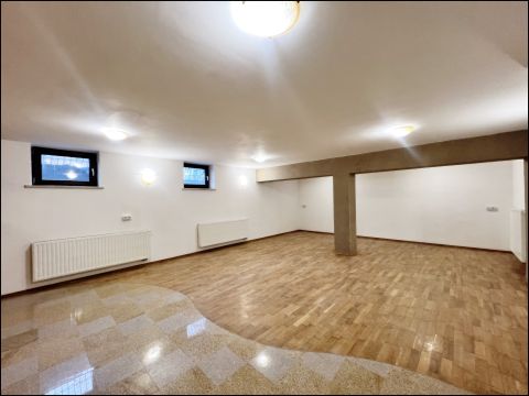 Sprzedaż Lokal handlowo-usługowy Armii Krajowej, Skarżysko-Kamienna