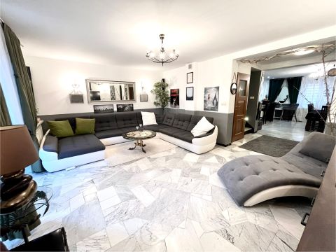 Sprzedaż Dom Kusocińskiego, Łomianki, pow. warszawski zachodni