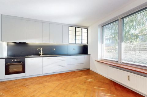 Sprzedaż Mieszkanie Pelikanów, Piaseczno